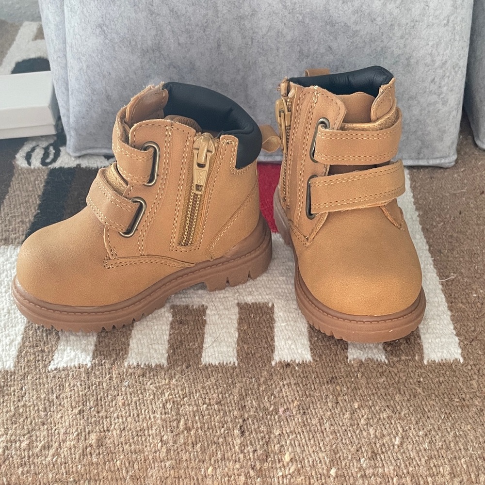 Wonder Nation Kids Boots